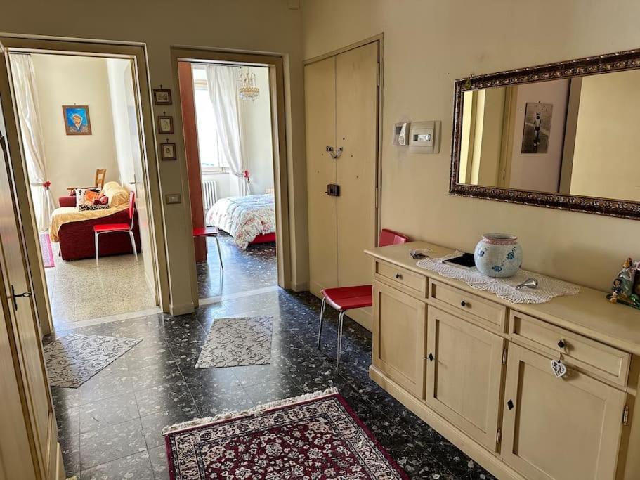 Appartamento Vicino Al Centro Pistoia Buitenkant foto